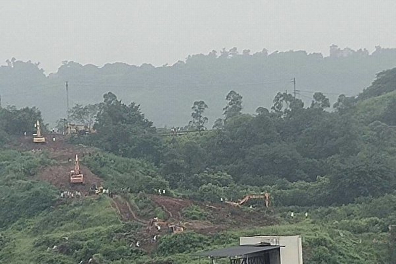 征收土地协商不成 重庆官员带领“特警队”变“拆迁队”封村强拆