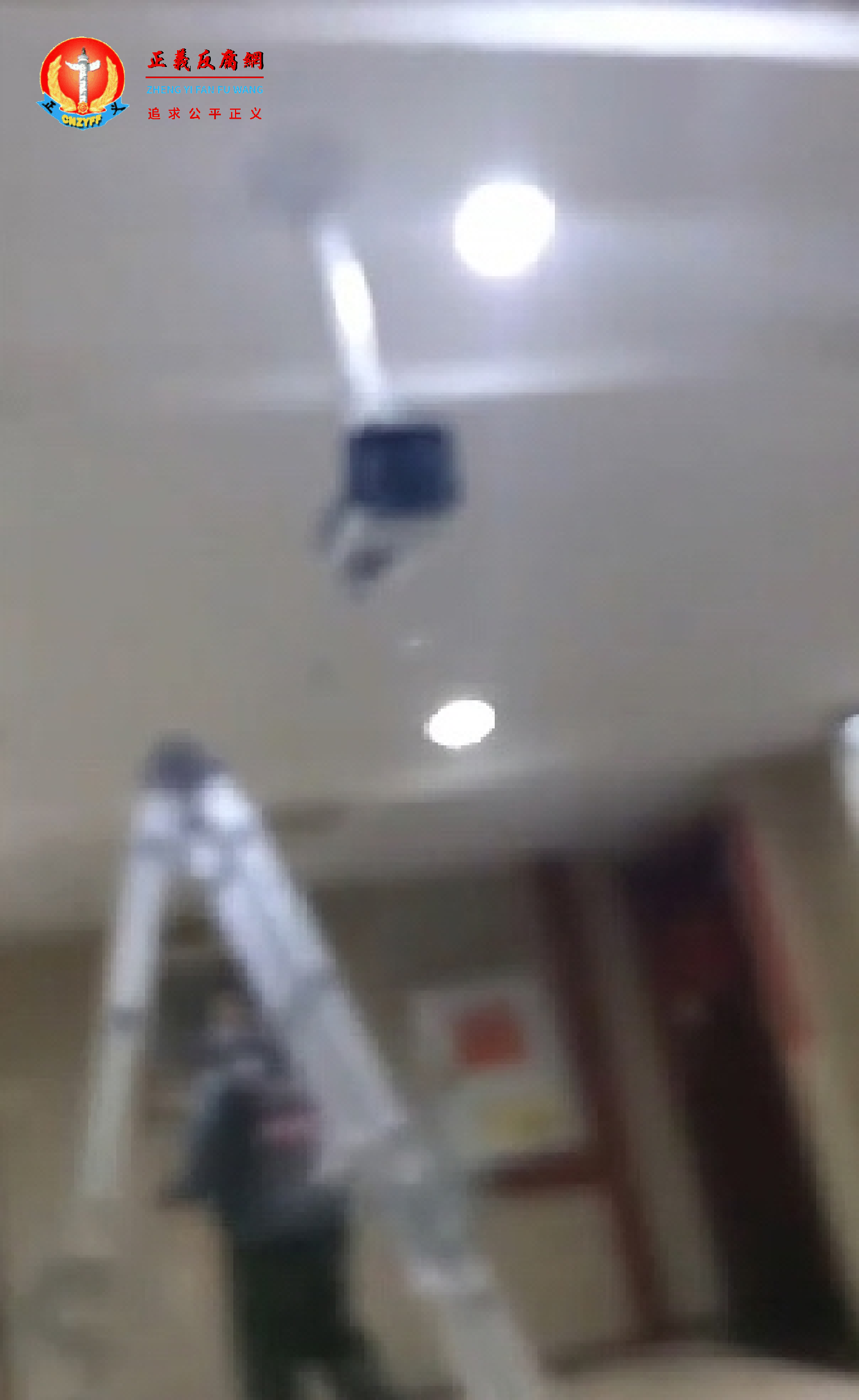 危文元居住的小区香雨蓝苑11栋，又在安装监控摄像头。.png