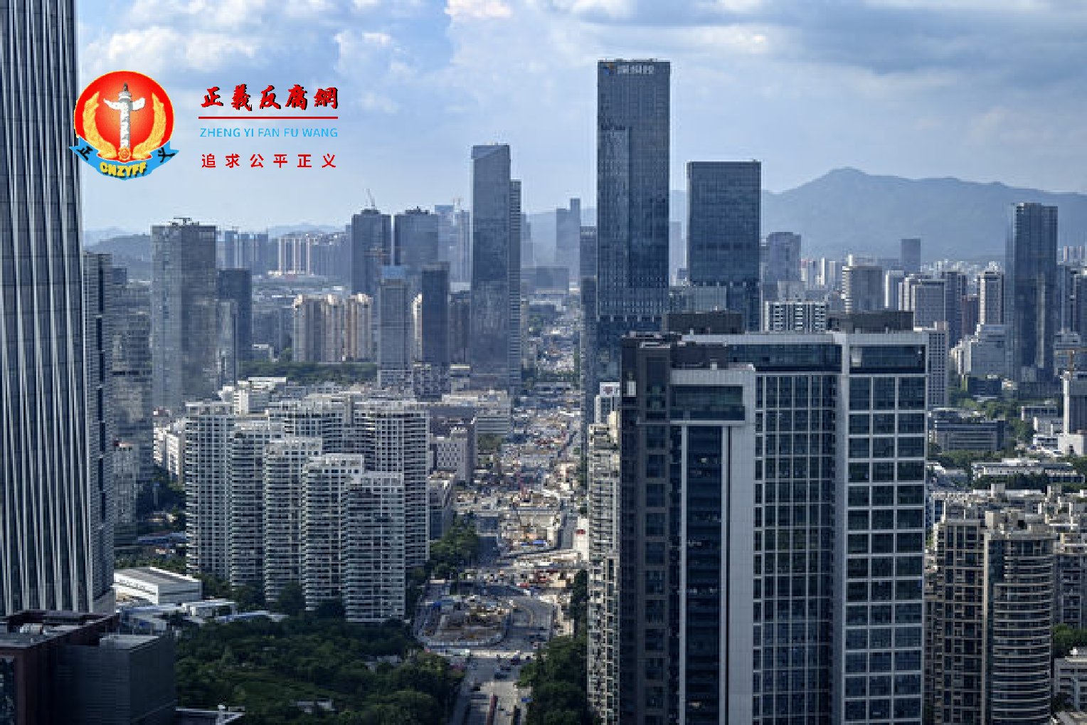 中国经济复苏令人失望,企业希望减少租金支出,纷纷转向租金较低的地点,包括深圳、北京等大城市的写字楼空置率持续上升。图为深圳市景。.png 中国经济复苏令人失望,企业希望减少租金支出,纷纷转向租金较低的地点,包括深圳、北京等大城市的写字楼空置率持续上升。图为深圳市景。.png